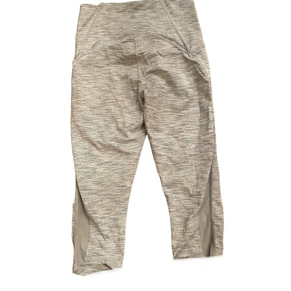 Lululemon womens capri leggings light gray high waisted size 6 - Picture 1 of 8